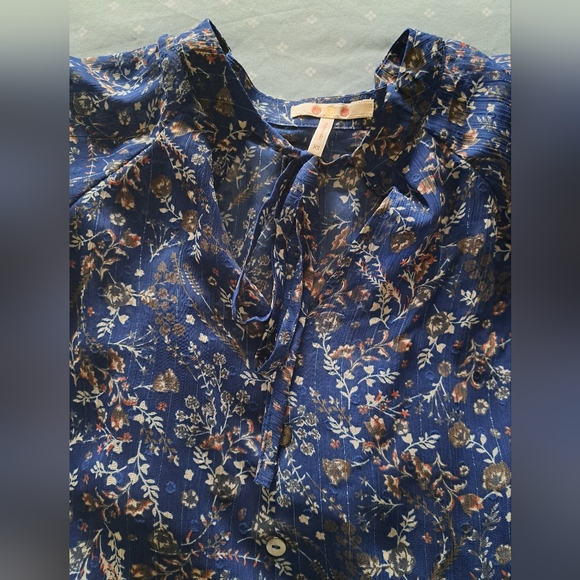 Sheer BLOUSE three dots BRAND NEW loose fit 40" chest BLUE FLORAL PRINT - Picture 3 of 5